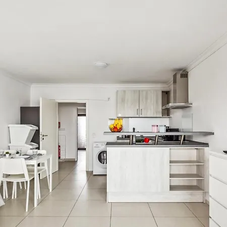 Monteur - Fuer Bis Zu 3 Personen In 64569 - Gg10 Nauheim