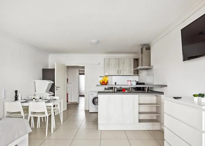 Monteur - Fuer Bis Zu 3 Personen In 64569 - Gg10 Nauheim